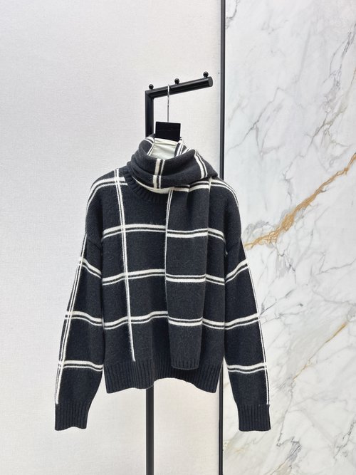 Brunello Cucinelli Custom Wool Knit Sweater and Scarf Set, Simple yet Fashionable