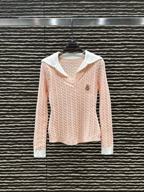 Burberry New Arrival: Collared Small V-neck Knit Long Sleeve