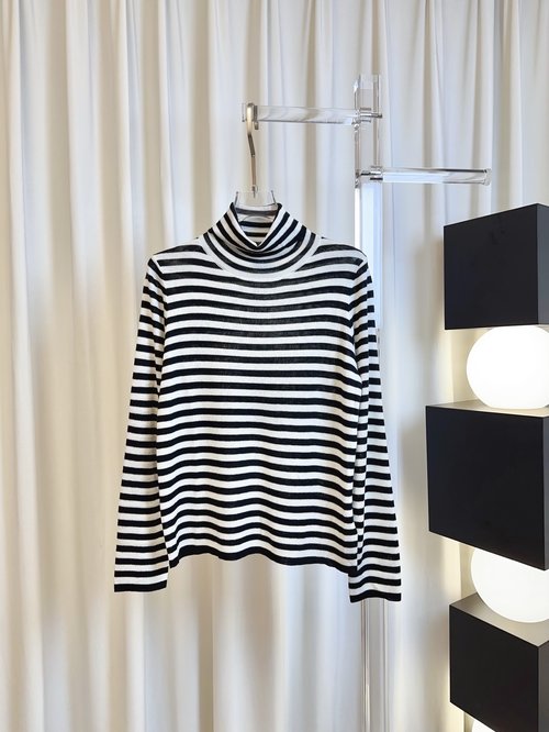 Valentino Luxurious Striped Wool High-Neck Top: Custom-Woven, Soft and Breathable