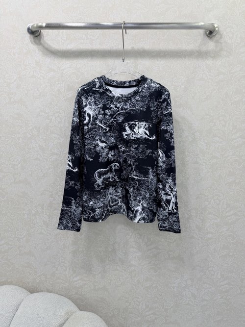 Dior Soft and Warm Tiger Print Long-Sleeved Base Layer