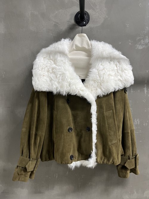 Dior Elegant Leather Puffer Jacket with Turkish Wool Collar