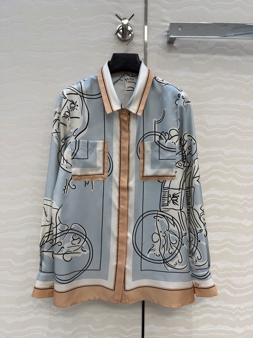 Hermes Exquisite Printed Silk Shirt with Elegant Collar