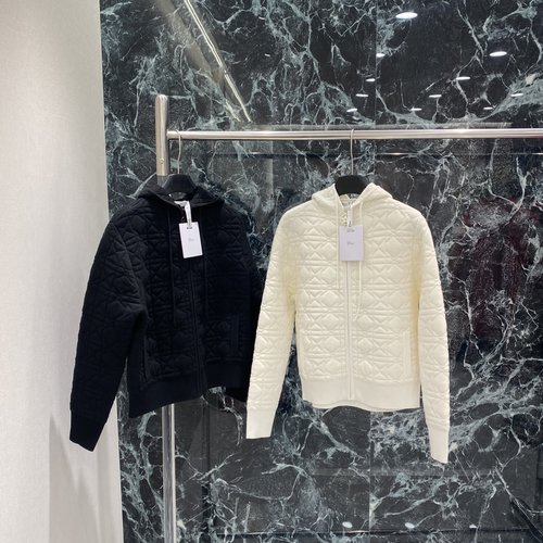 Dior Quilted Jacket with Star Embroidery: Sophisticated and Comfortable