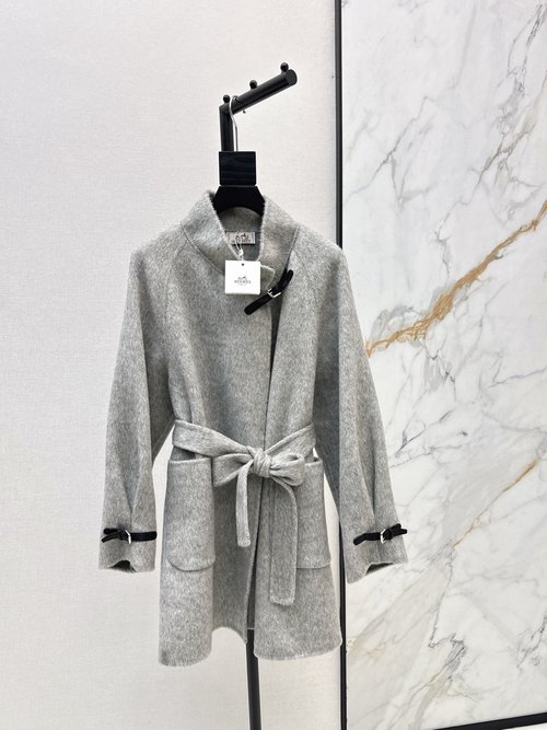 Hermes High-end Stand-up Collar Mid-length Coat with Lace Embroidery and Luxurious Appeal