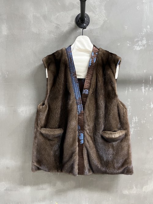 Chanel Traditional Reversible Mink Vest of Imported Crown Velvet Mink