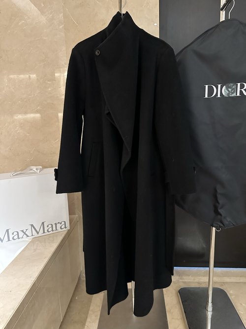 Dior High-end Suri Alpaca Double-breasted Coat with Classic Elegance