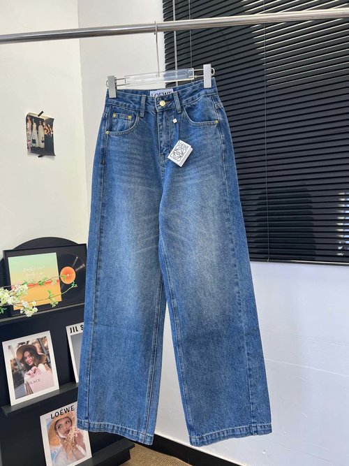 Loewe New Arrival Embroidered Back Pocket Straight-leg Jeans