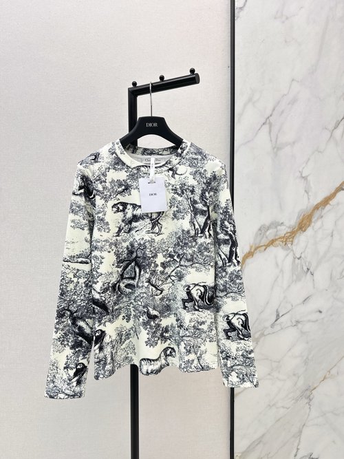 Dior Sophisticated Jungle-Printed Thermal Underwear in Luxurious Soft Fabric