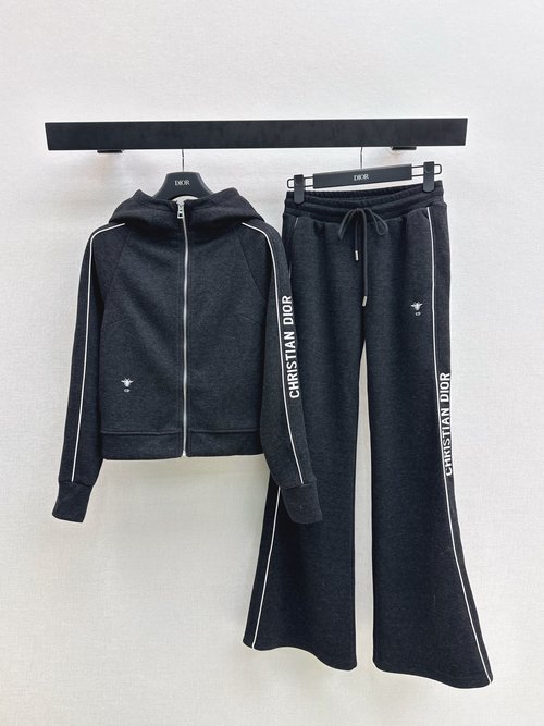 Dior Casual Knit Set with Letter Embroidery and Bee Logo