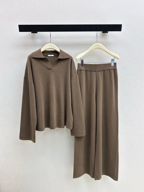 Brunello Cucinelli Lazy Luxury Wool Set for Daily Wear