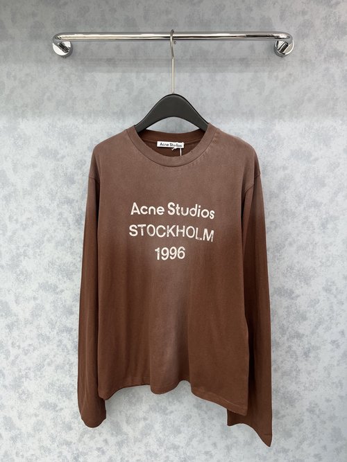 Dior Distressed Letter Long-Sleeve Shirt for an American Aesthetic