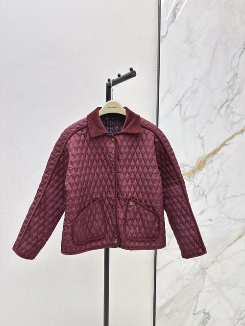 Burberry Diamond Quilted Cotton Jacket with Vintage Lining and Horse Logo Buttons