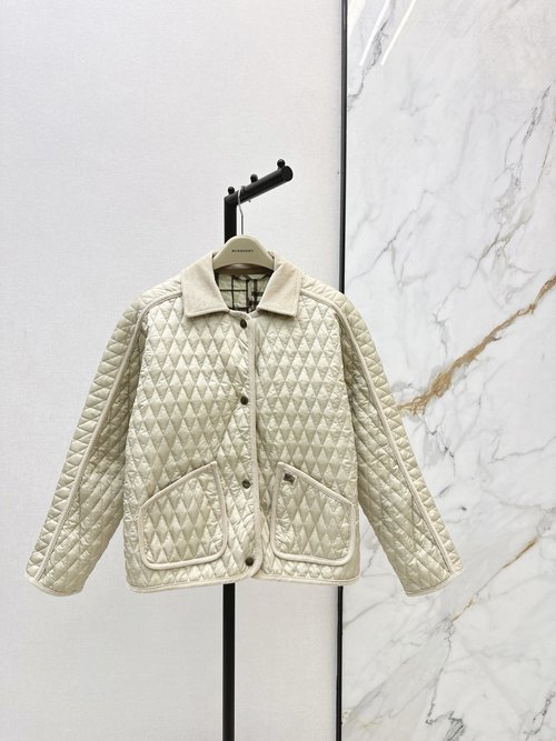 Burberry Diamond Quilted Cotton Jacket with Vintage Lining and Horse Logo Buttons