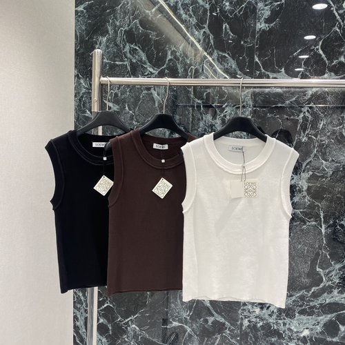 Loewe Simple and Exquisite Knitted Sleeveless Vest
