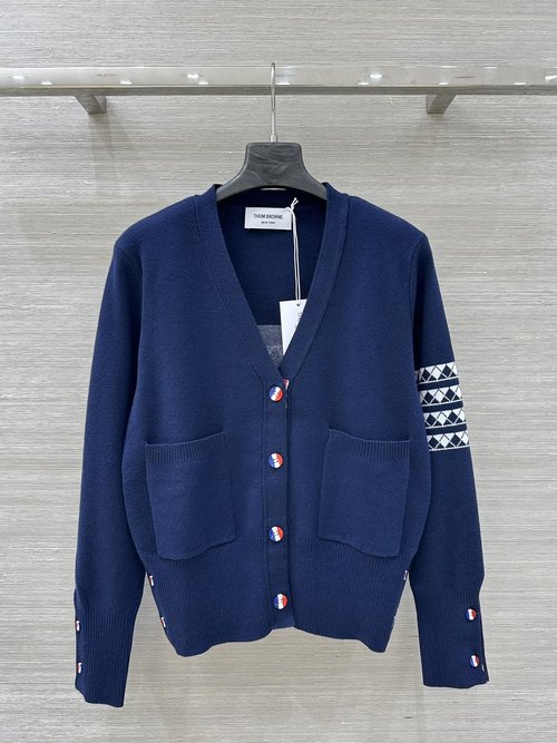 Thom Browne Sophisticated Dog Jacquard Knit Cardigan with Slit Design