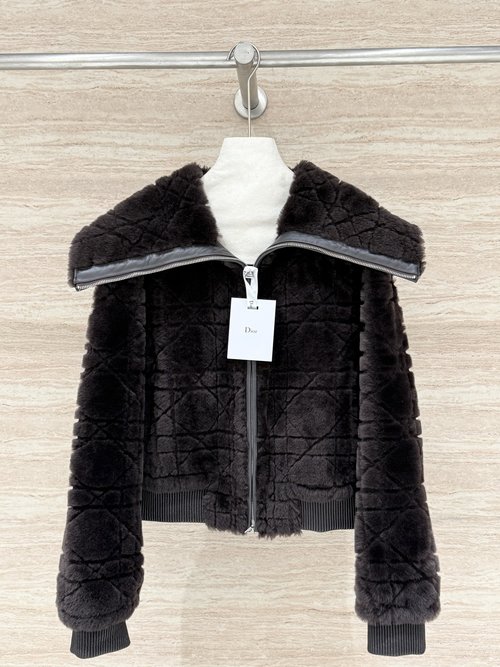 Dior Navy Collar Shearling Coat with Textured Wool and Windproof Design
