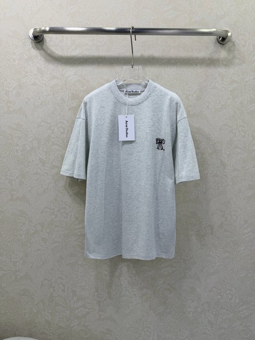 Dior Cotton Round Neck T-shirt with Bow Logo Print, Displaying Versatile Sophistication