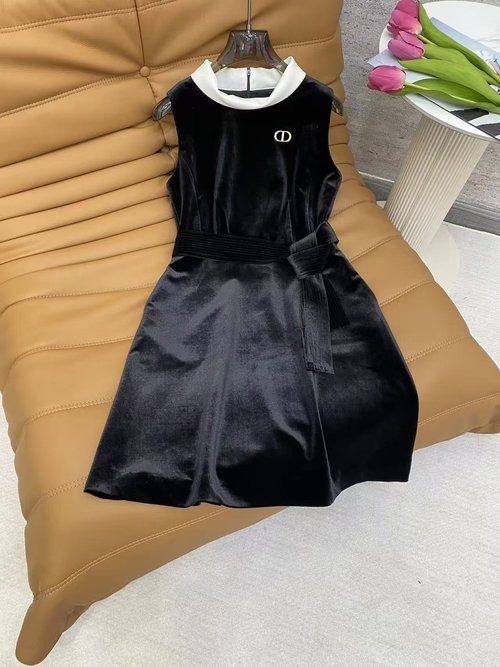 Dior Graceful Velvet Sleeveless Dress with Contrasting Collar