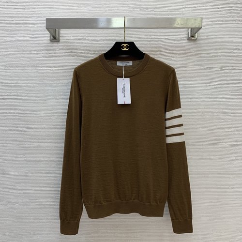 Thom Browne High-End Customized Merino Wool Knit Top with Four-Bar Sleeve Badge