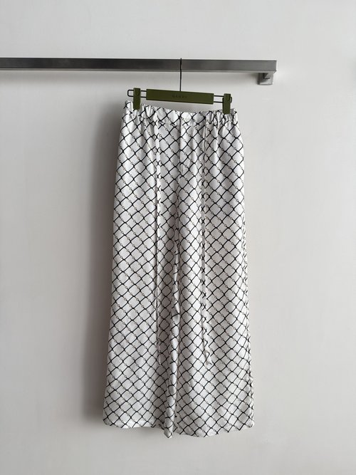 Gucci Horsebit Print Silk Trousers with Geometric Design