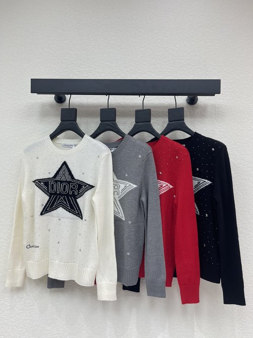 Dior Contrast Star-Print Knit Sweater, Fashionable and Comfortable