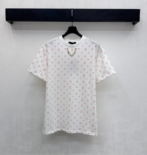 Louis Vuitton Imported Cotton T-Shirt with Four-Leaf Clover Print and Chain