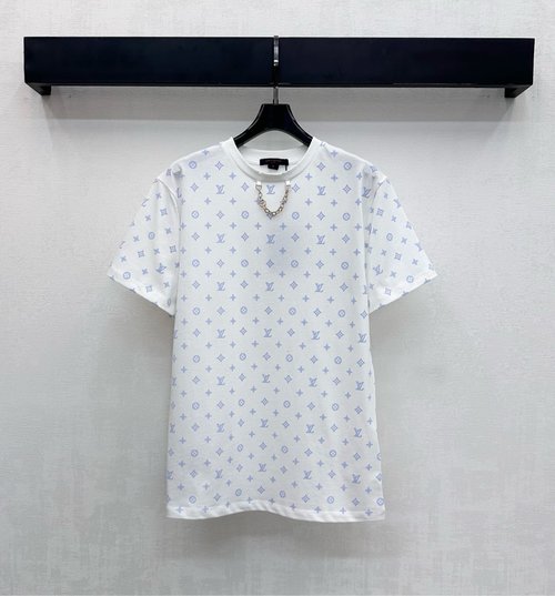 Louis Vuitton Imported Cotton T-Shirt with Four-Leaf Clover Print and Chain