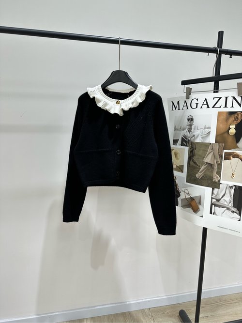 Louis Vuitton Black and White Wool Short Cardigan, Fashionable