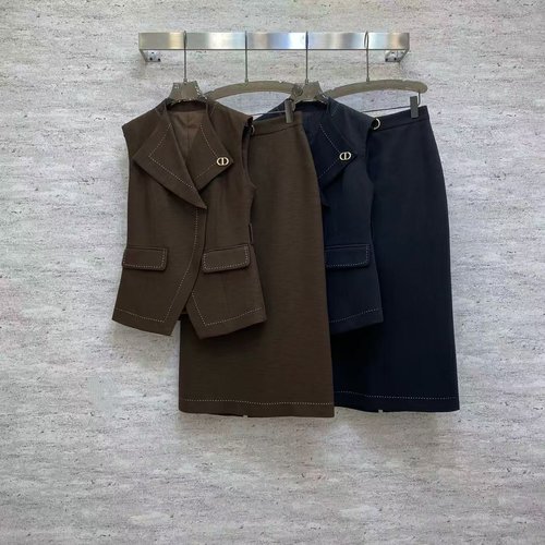 Dior Sleeveless Blazer Vest and Skirt Set with Contrast Stitching and Metal Buttons