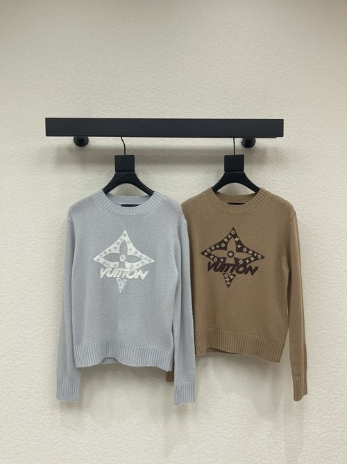 Louis Vuitton Louis Vuitton Embroidered Logo Knitted Sweater