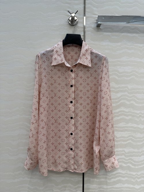 Louis Vuitton MONOGRAM Printed Silk Shirt, Classic H Design, Elegant