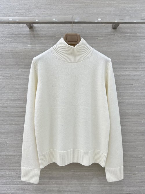 Max Mara Exclusive Cashmere Top with 3D Embroidered Logo
