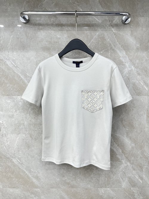 Louis Vuitton Classic Regular-fit Pocket Printed Short-Sleeve T-shirt for Style