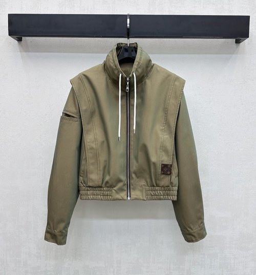 Louis Vuitton Collared Drawstring Jacket with Pocket Decoration: Smart for Commuting