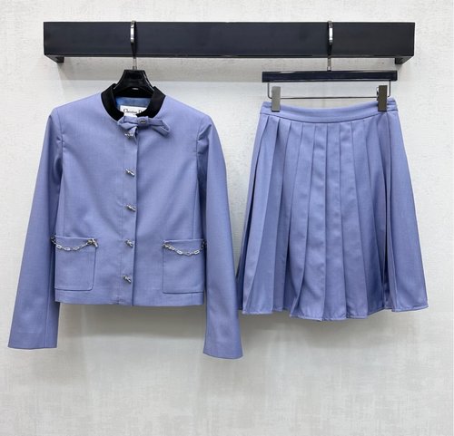 Dior French Chic Contrast Collar Coat and Pleated Skirt Set