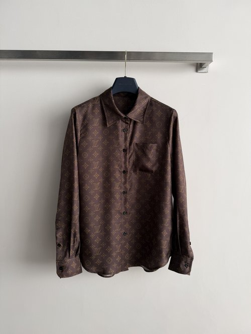 Louis Vuitton Monogram Silk Blouse with Classic Pattern & Relaxed Fit