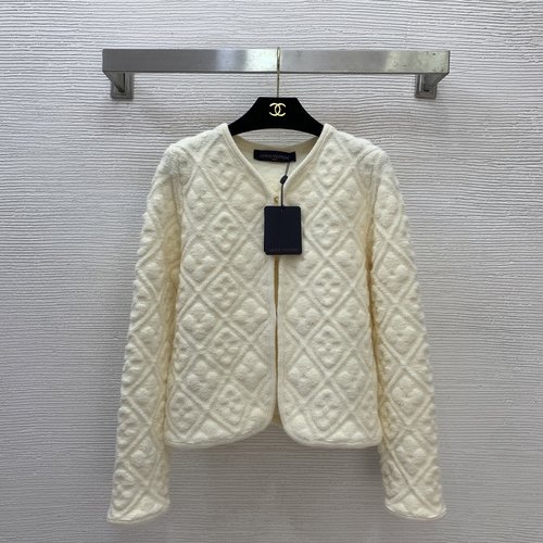 Louis Vuitton Fashionable Knit Open Cardigan with 3D Logo and Buckle