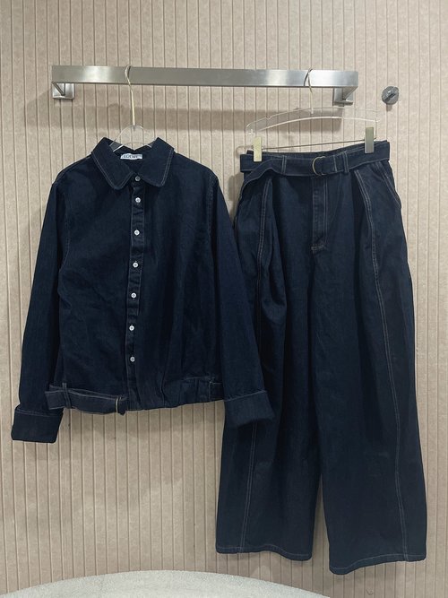 Loewe Elegant Classic British - Style Denim Set