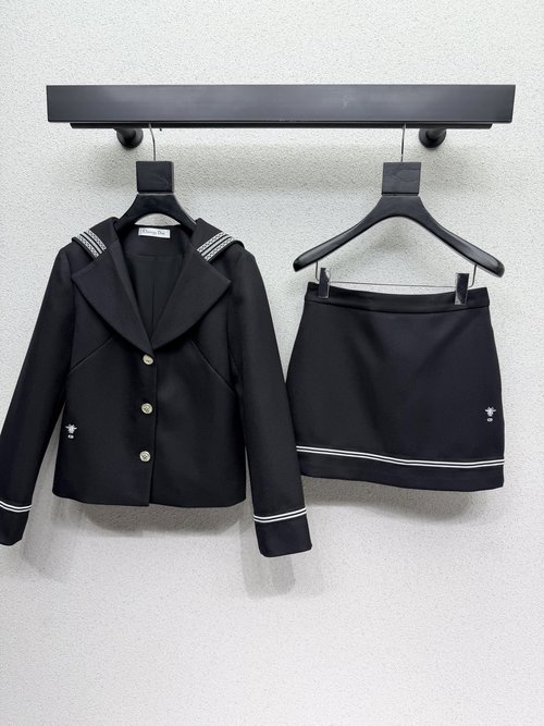 Dior Custom Fabric Bee Suit Set for Stylish Look