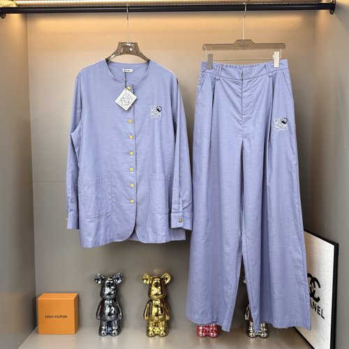 Loewe Comfortable Linen Suit with Embroidered Logo