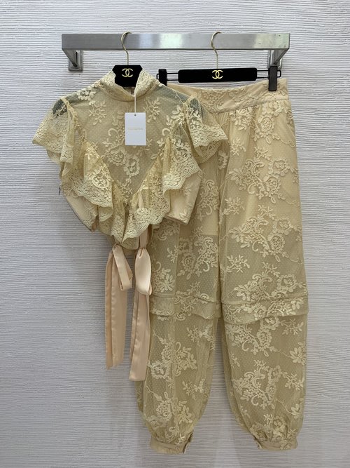 Zimmermann High-end Customized Apricot/Black Lace Two-piece with Ruffles