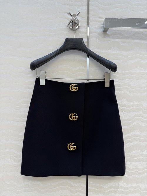 Gucci GG Metal - Button Short Skirt with Vintage Style