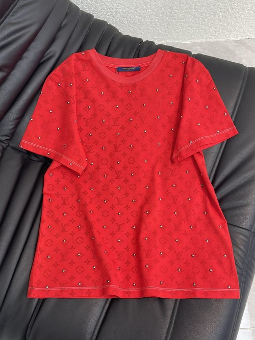 Louis Vuitton Rivet Print Short Sleeve T-shirt with Four-leaf Clover