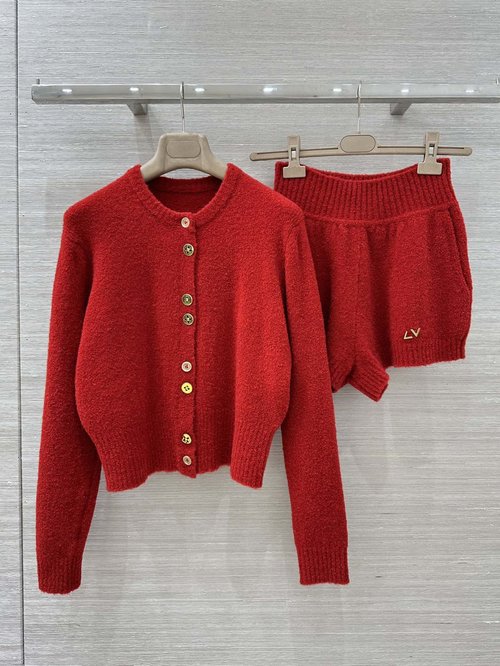 Louis Vuitton Exclusive Lamb Wool Cardigan with Four - Leaf Clover Buckle