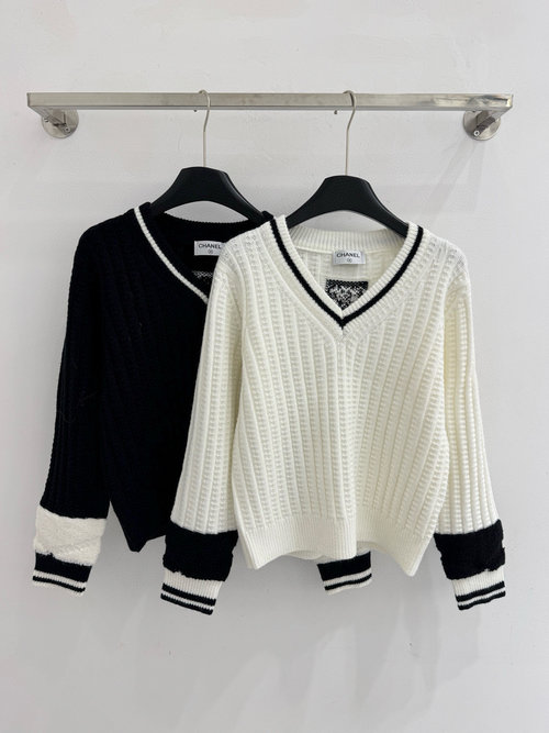 Chanel V-Neck Knitted Top with Black and Beige Contrasting Splicing