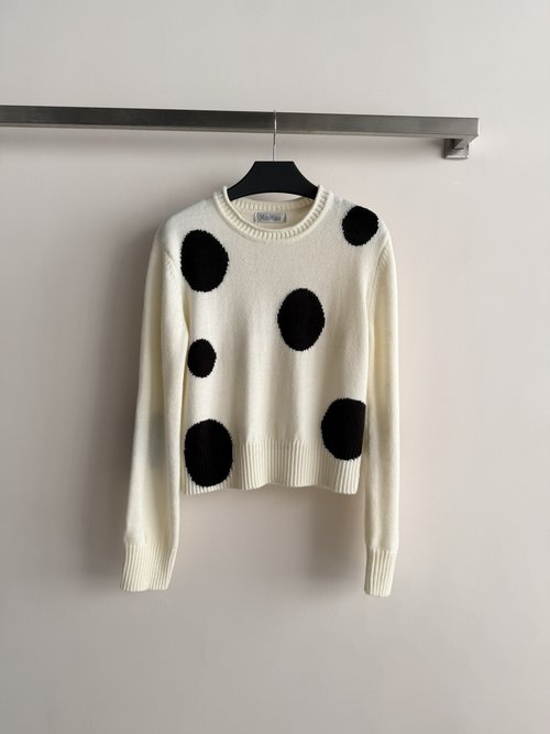 Max Mara Wool Knitwear with Black Dots: Timeless Softness and Chic Style