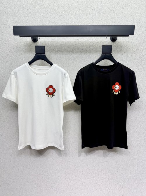 Louis Vuitton Stylish Flower Short Sleeve T-Shirt with Red Trim