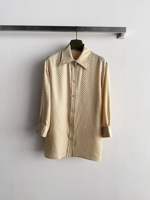 Gucci Gold Striped Shirt with Double G Print for Elegance