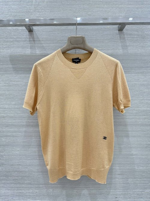 Chanel Soft Cashmere Short - sleeved Top with Ribbed Shoulder