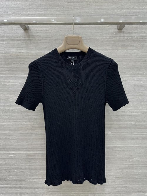 Chanel Versatile Knit Short Sleeve Top for Elegant Appearance